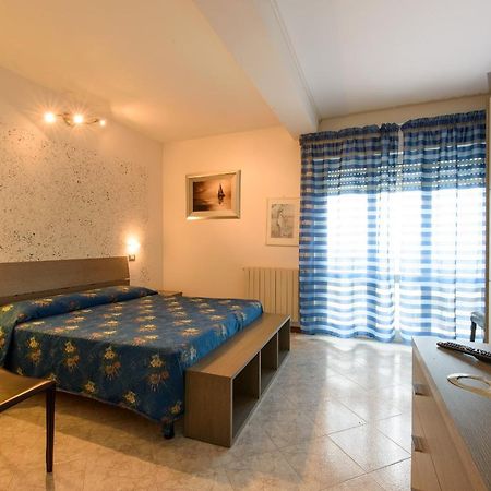 Hotel Residence Villa Jolanda Lido di Camaiore Ngoại thất bức ảnh