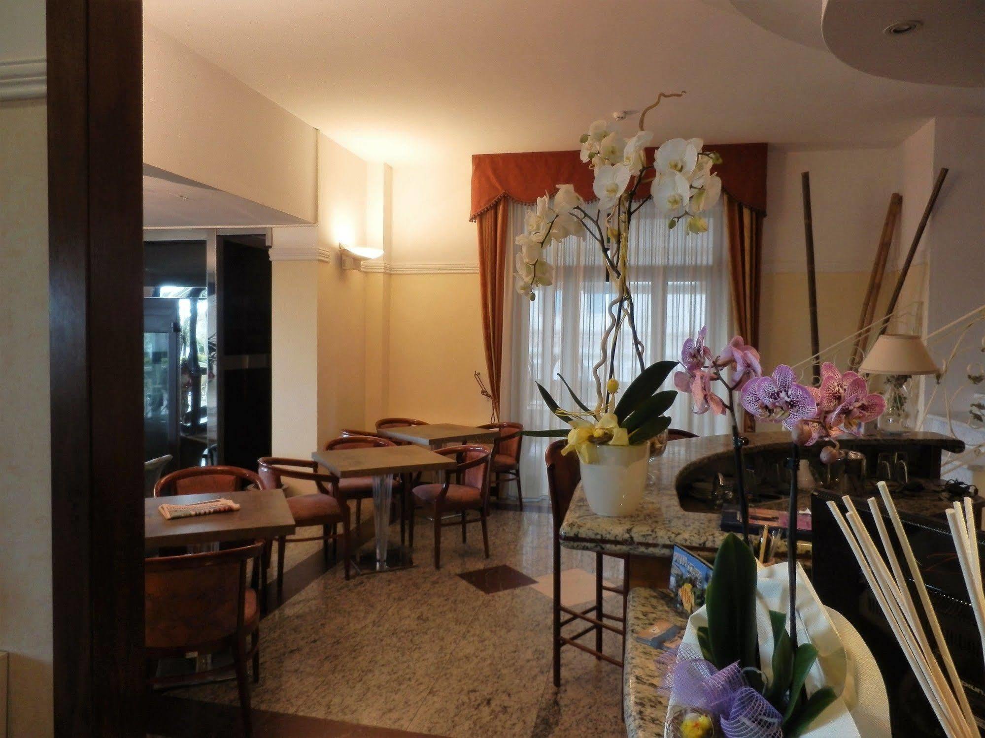 Hotel Residence Villa Jolanda Lido di Camaiore Ngoại thất bức ảnh