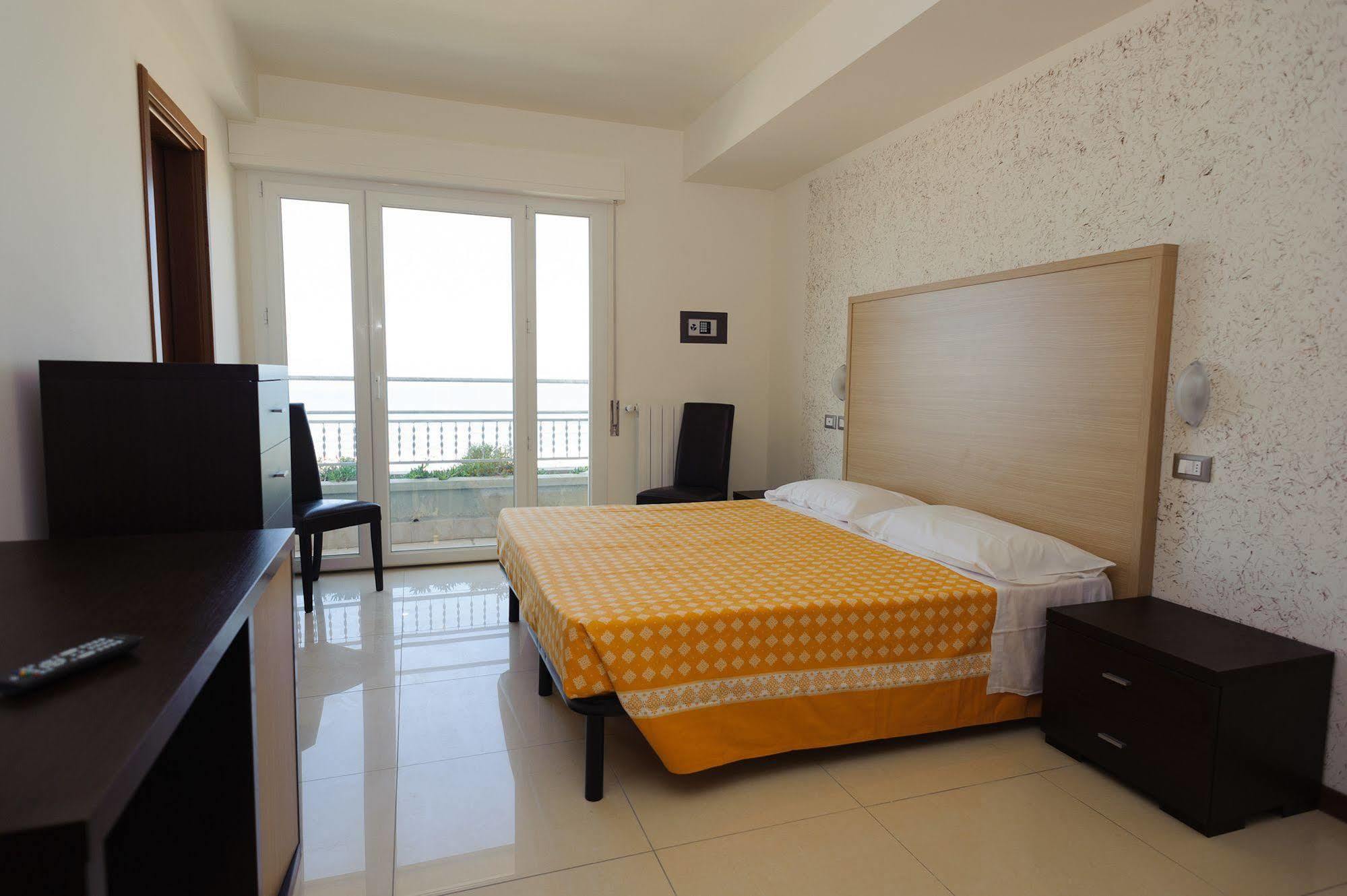 Hotel Residence Villa Jolanda Lido di Camaiore Ngoại thất bức ảnh